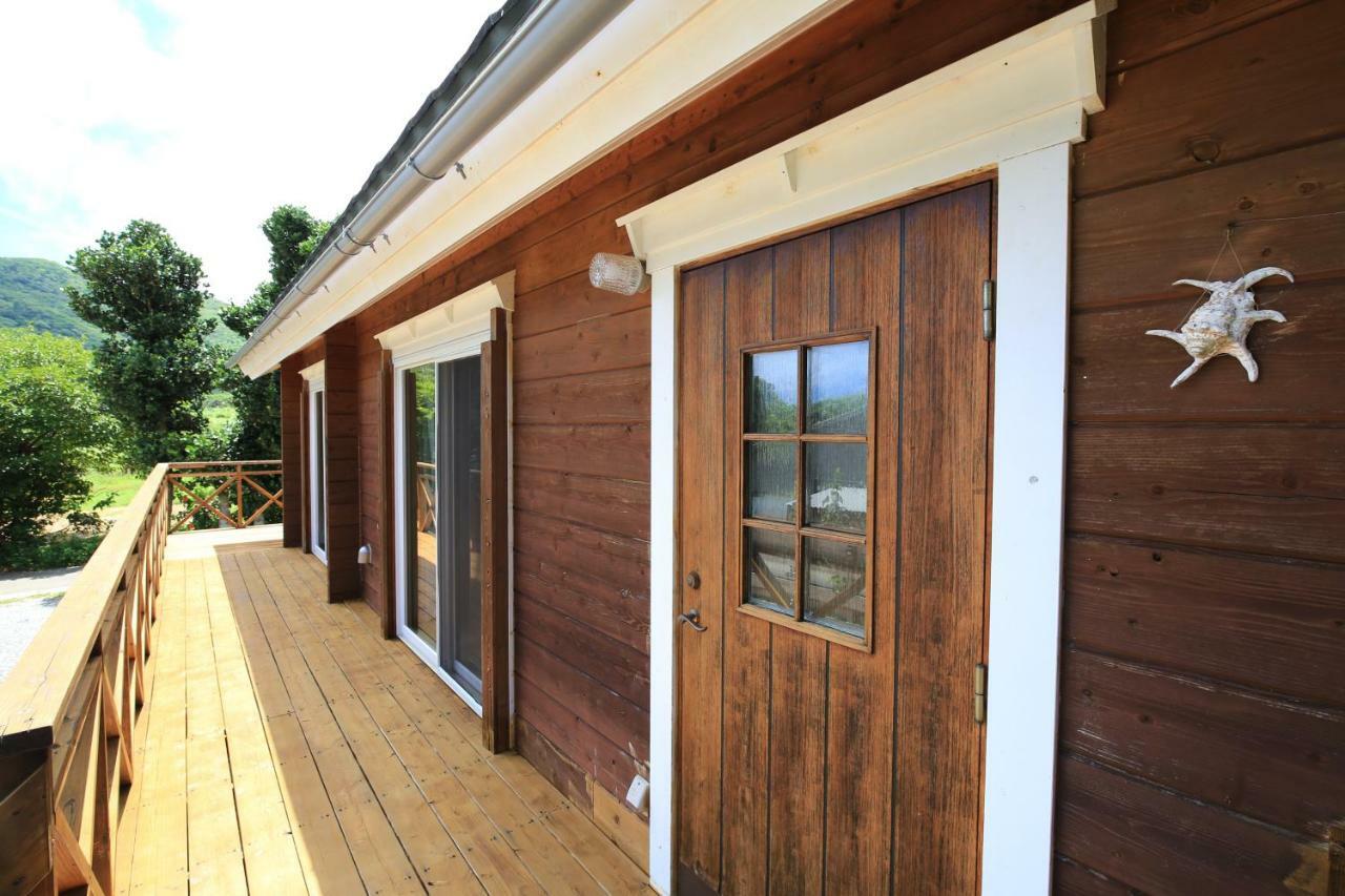 石垣島コテージakeeesi365 Ishigaki  Exterior photo